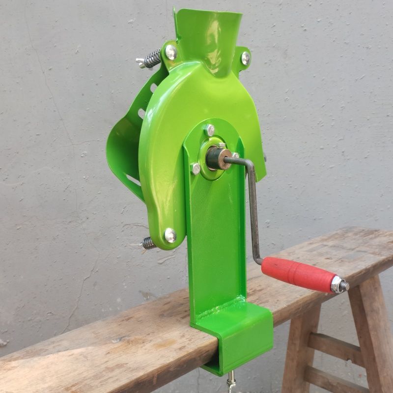 Hand Crank Corn Thresher Mini  – обзор и цена Agriculture Farming Tool